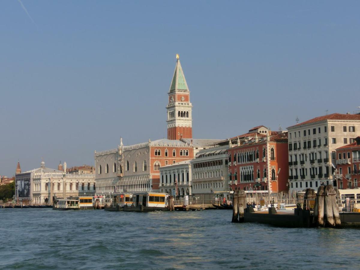 Ferienwohnung Classic Three Minutes From St Marc'S Square Venedig Exterior foto